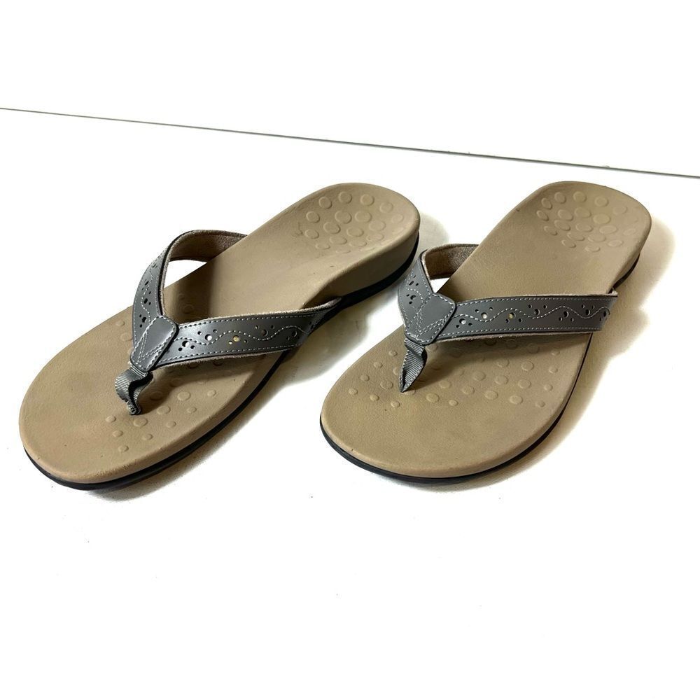Vionic Gray Faux Leather Thong Summer Sandals Women's 11 Comfort Casual "Aliza"